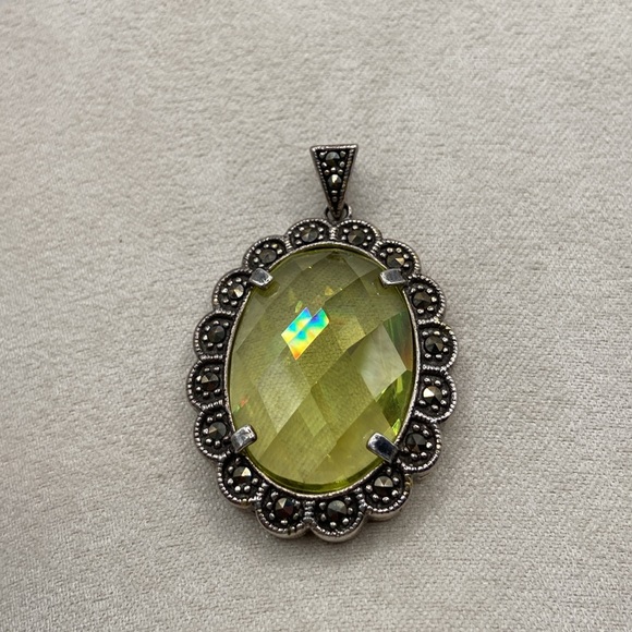 Sterling Silver 925 Simulated Oval Peridot Marcasite Pendant - Picture 9 of 14